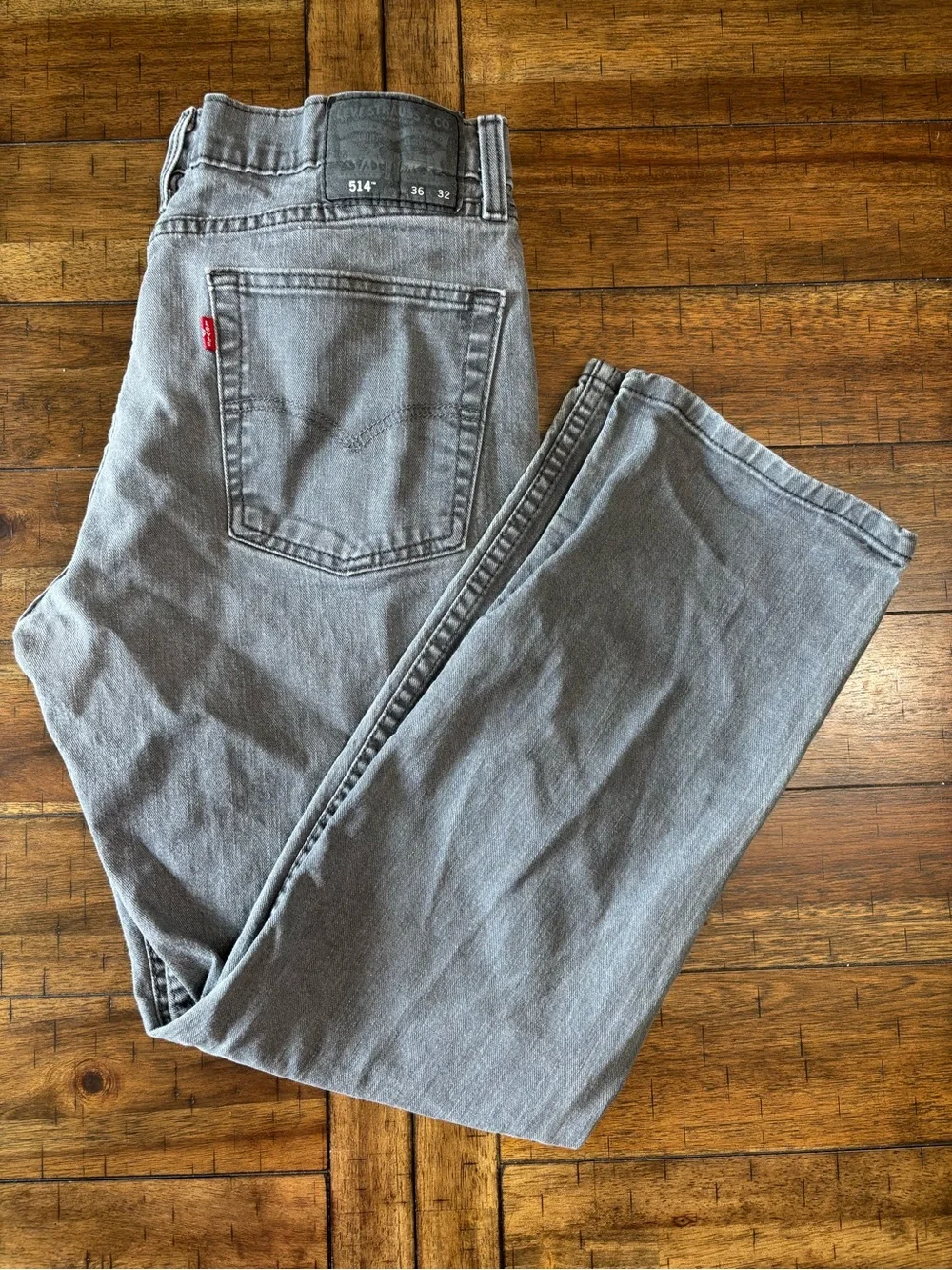 Levi's Men's Straight Jeans in Light Gray Wash